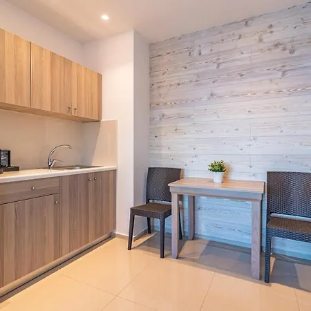 Orpheus Apartment *