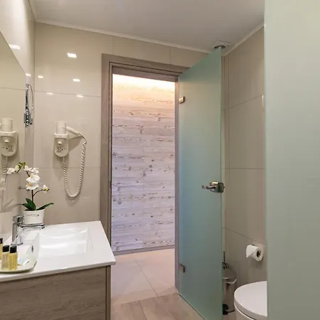 Orpheus Apartment