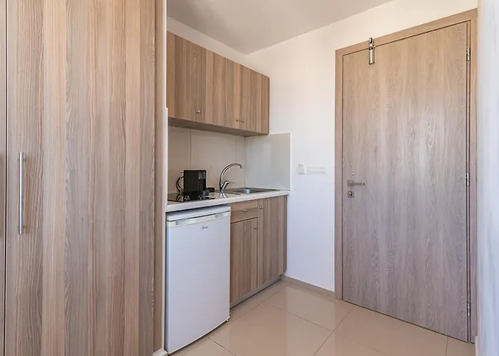 Orpheus بلدة كوس